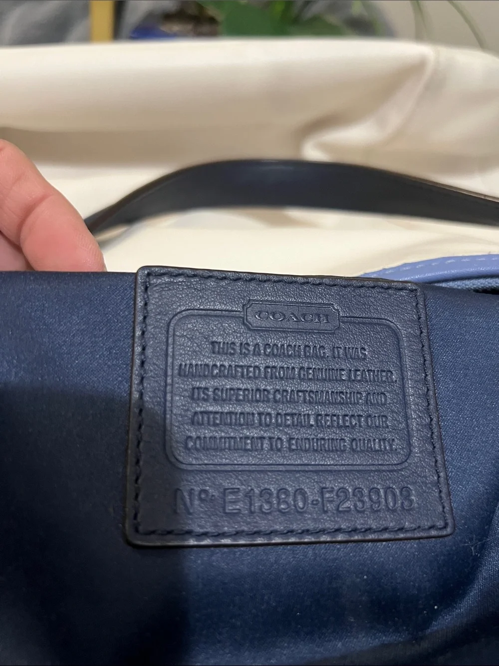 Coach Daisy Spectator White / Blue / Periwinkle Hobo Bag EUC retail $358